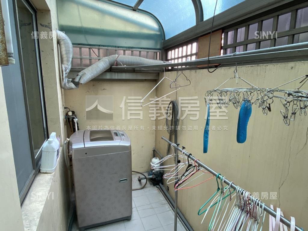 式澳建設近安平圖書館店住房屋室內格局與周邊環境