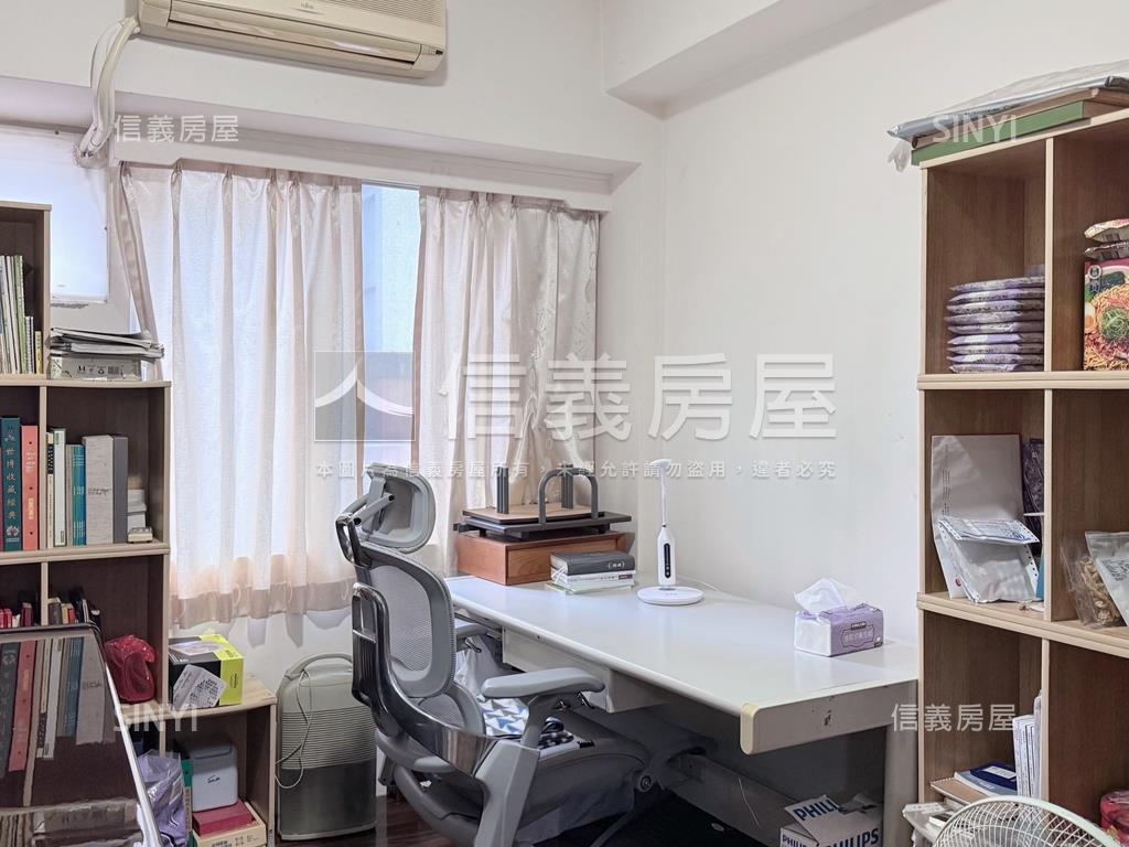 專任◆潤泰大湖園三房車位房屋室內格局與周邊環境