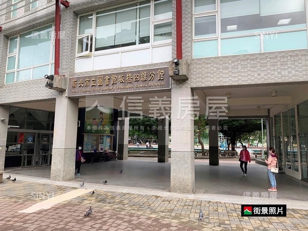 瑞典月灣。雪白宅邸房屋室內格局與周邊環境