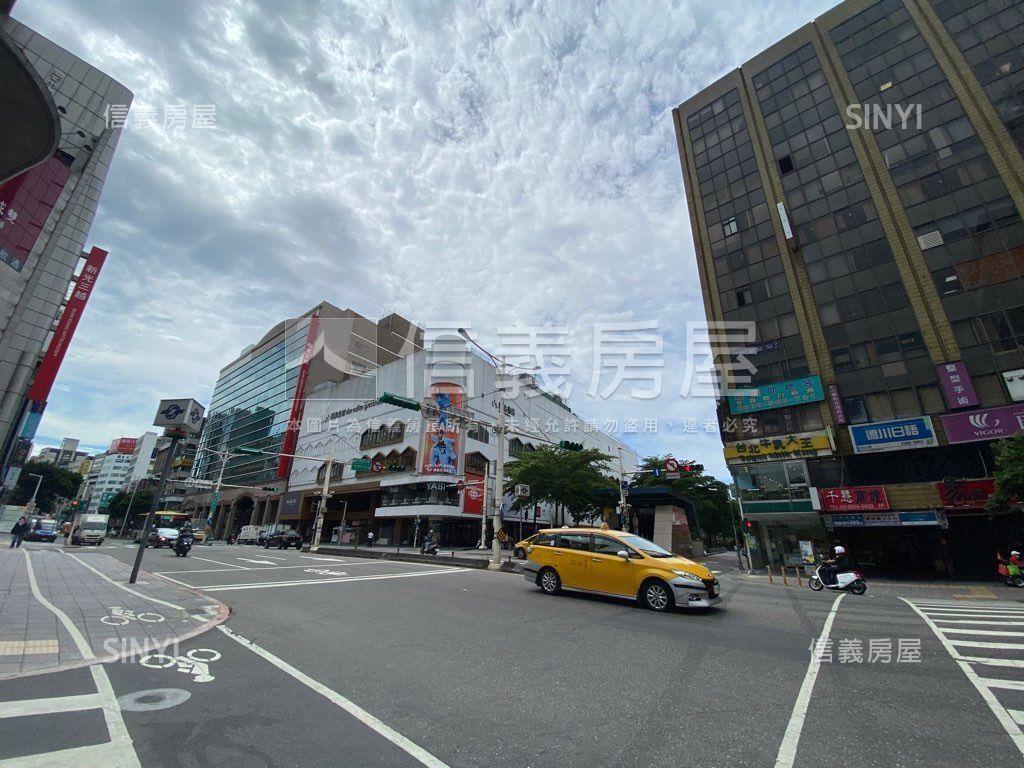 中山捷運旁＿稀有人潮店面房屋室內格局與周邊環境
