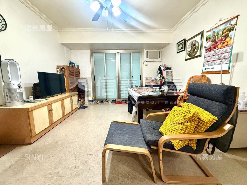 近環球大巷一樓三房好停車房屋室內格局與周邊環境