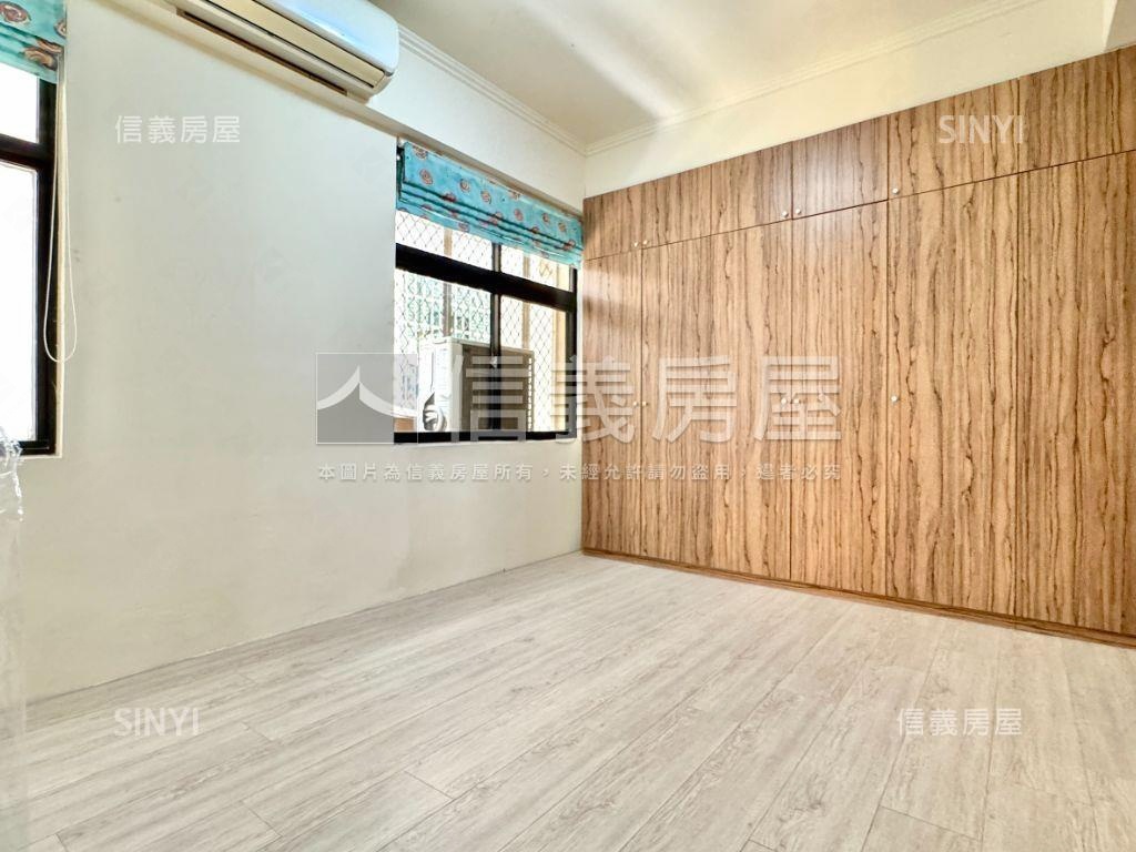 仁武濱湖美景社區透天房屋室內格局與周邊環境