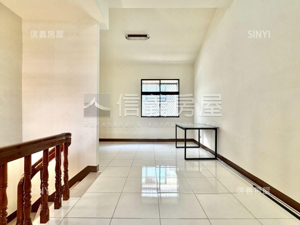 仁武濱湖美景社區透天房屋室內格局與周邊環境