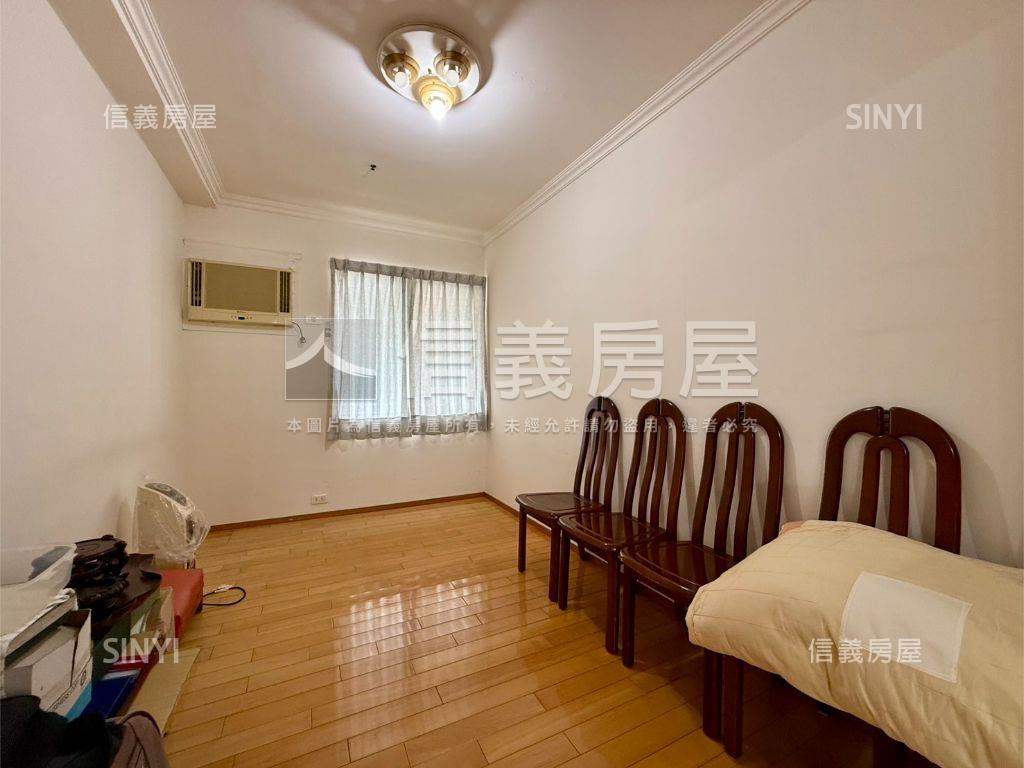 達觀尊爵豪景電梯美屋房屋室內格局與周邊環境