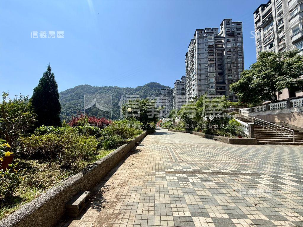 達觀尊爵豪景電梯美屋房屋室內格局與周邊環境