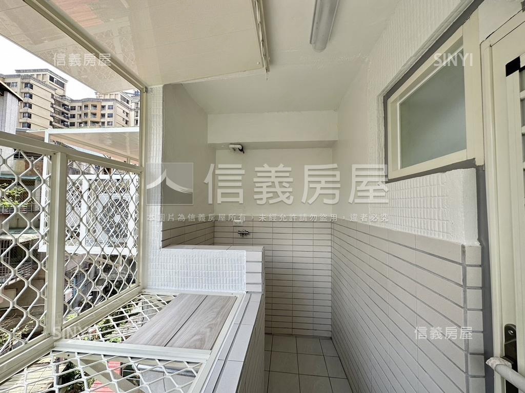 ▲新裝潢大坪林電梯▲房屋室內格局與周邊環境