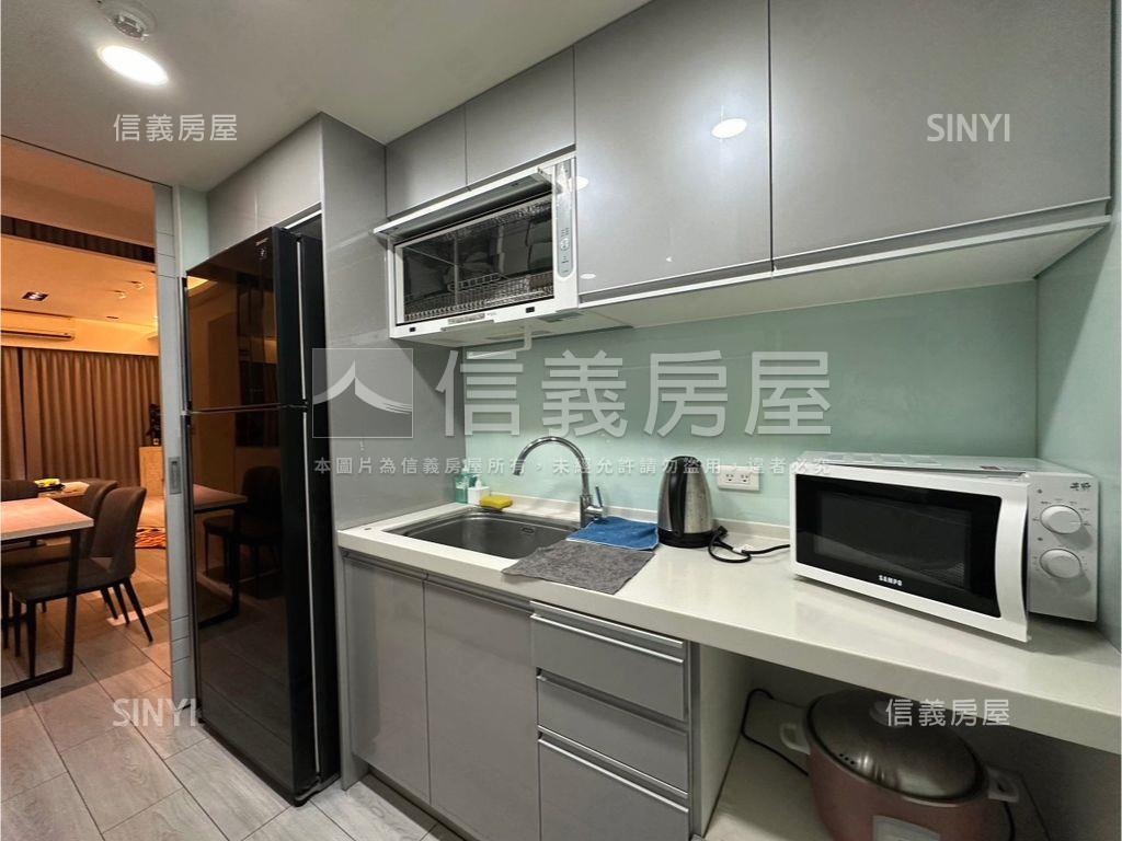 大安站美三房附車位房屋室內格局與周邊環境