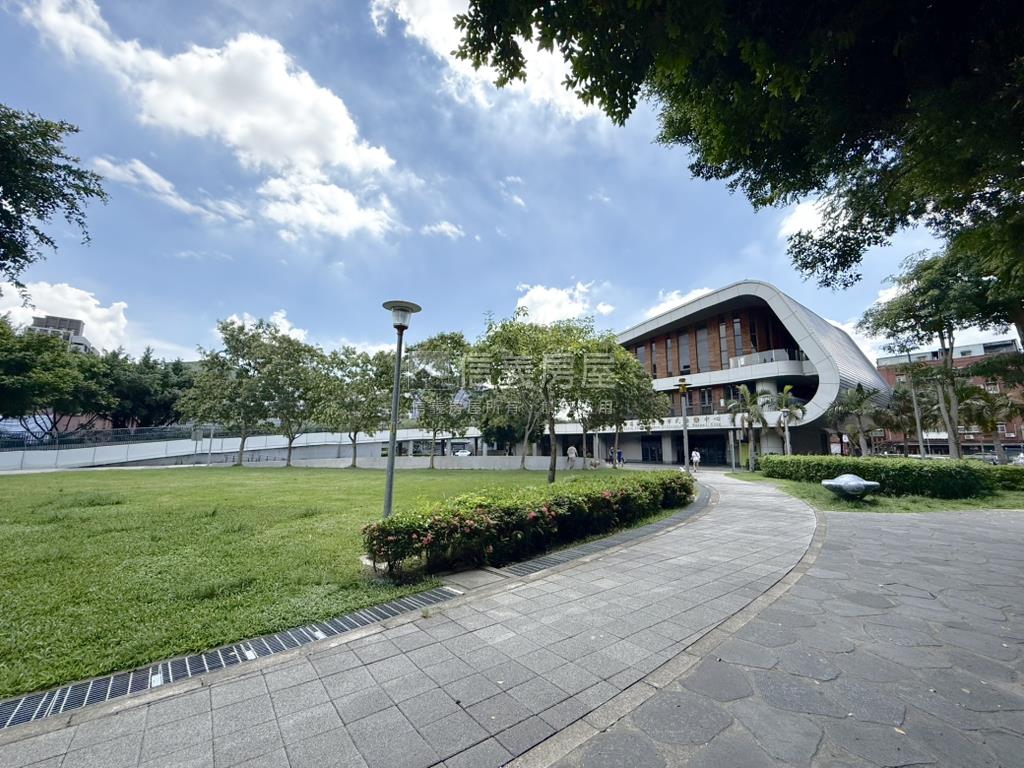 近徐匯中學站公寓二樓房屋室內格局與周邊環境