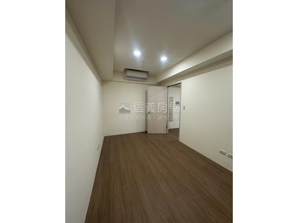 近青埔高鐵站站前新銳兩房房屋室內格局與周邊環境