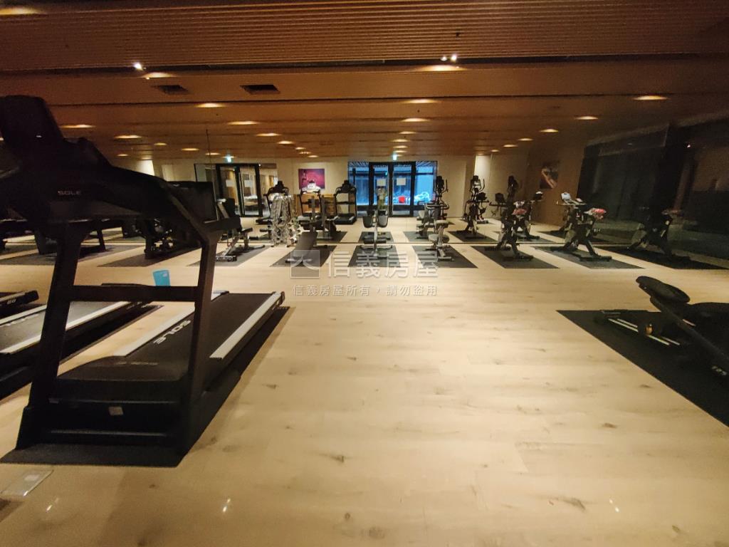 近青埔高鐵站站前新銳兩房房屋室內格局與周邊環境