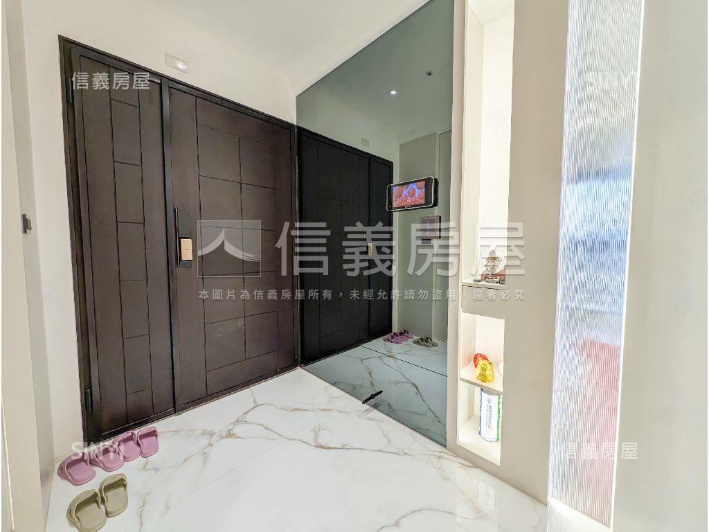 閱世界稀有美妝帝王戶房屋室內格局與周邊環境