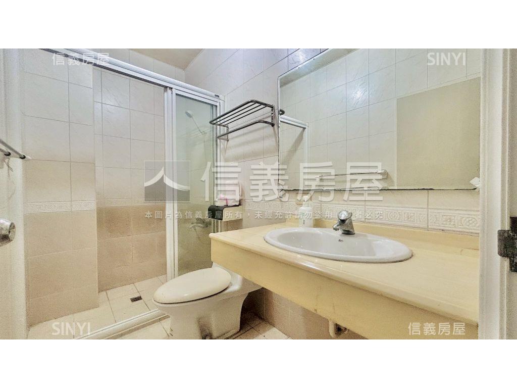 公益路旁透天Ｂ房屋室內格局與周邊環境