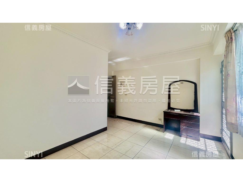 公益路旁透天Ｂ房屋室內格局與周邊環境