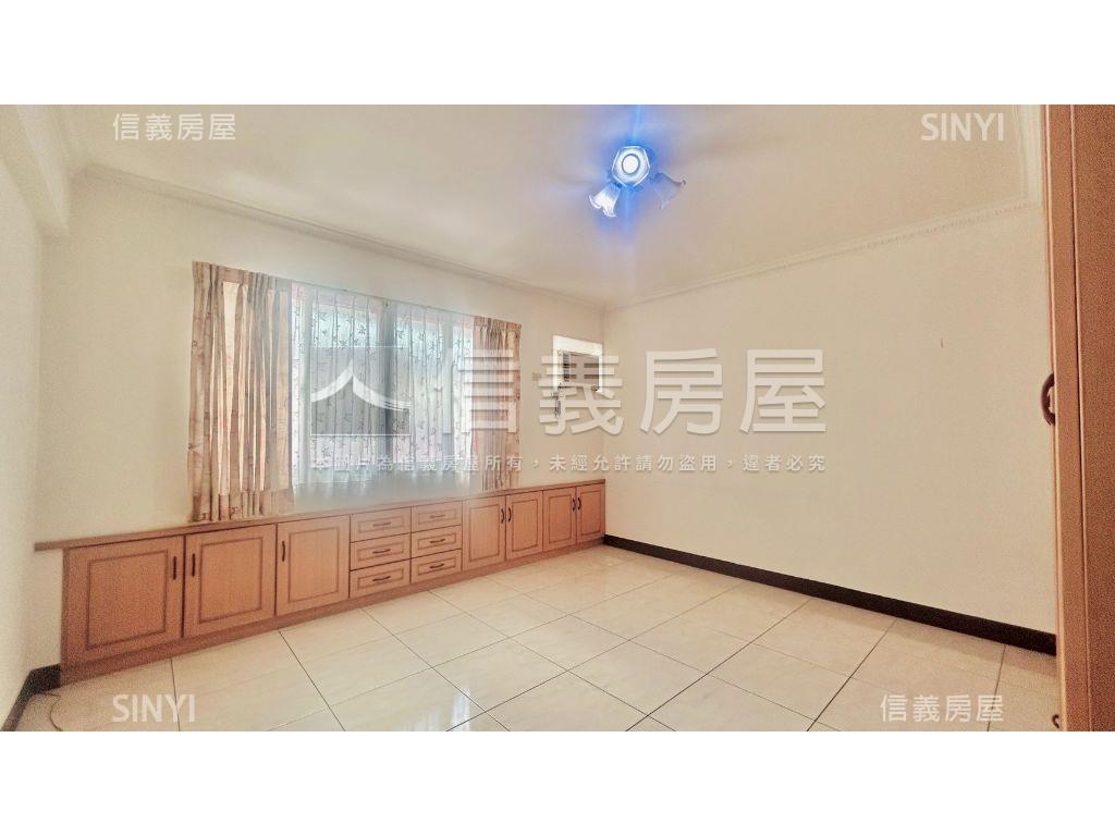 公益路旁透天Ｂ房屋室內格局與周邊環境