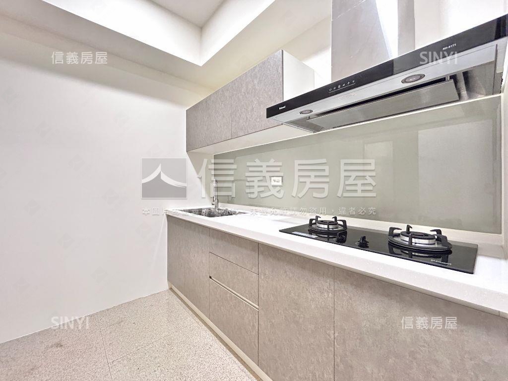 南屯質感裝潢樓店房屋室內格局與周邊環境