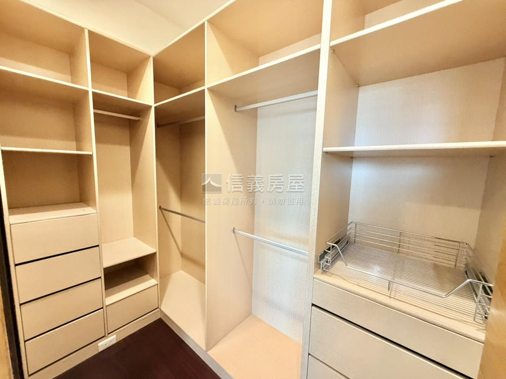 京澄謙合．極簡面寬福邸房屋室內格局與周邊環境