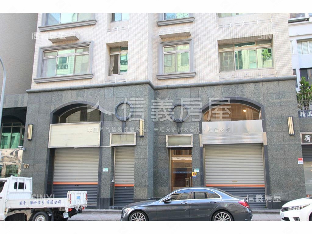 中山北路面寬挑高店面房屋室內格局與周邊環境