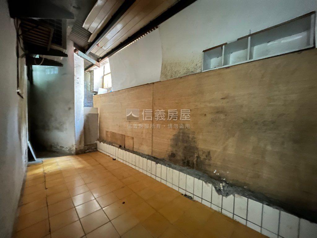 未來捷運採光方正店辦房屋室內格局與周邊環境