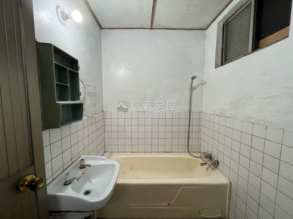 未來捷運採光方正店辦房屋室內格局與周邊環境