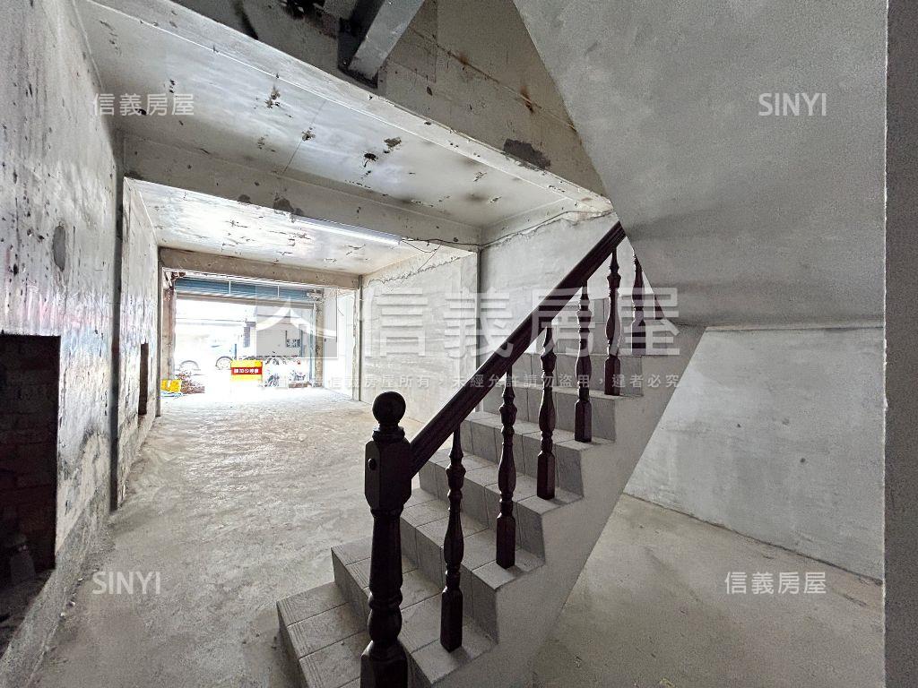 近未來中友曉陽路透天房屋室內格局與周邊環境