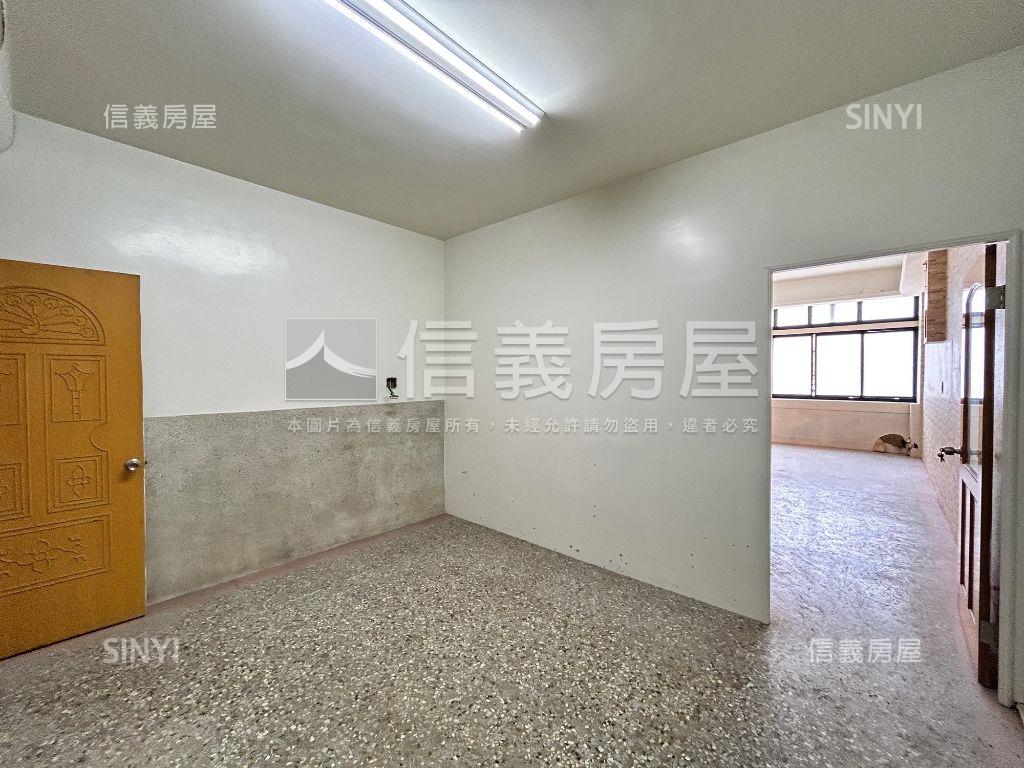 近未來中友曉陽路透天房屋室內格局與周邊環境