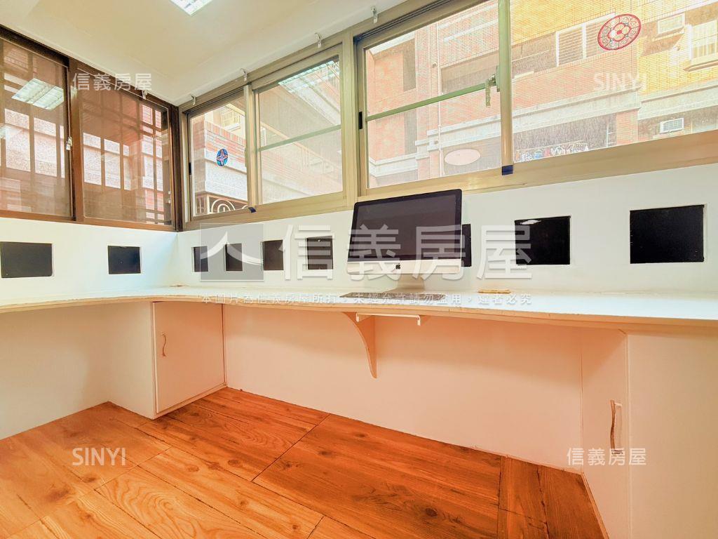 河堤高樓大改２房平車房屋室內格局與周邊環境