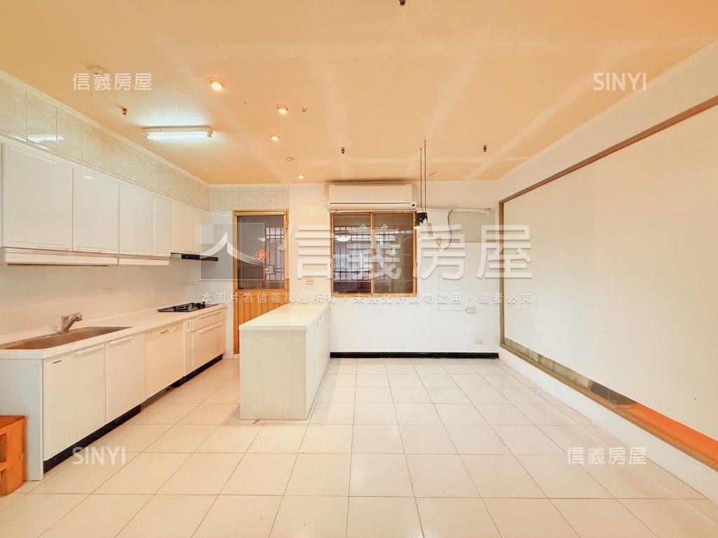 河堤高樓大改２房平車房屋室內格局與周邊環境