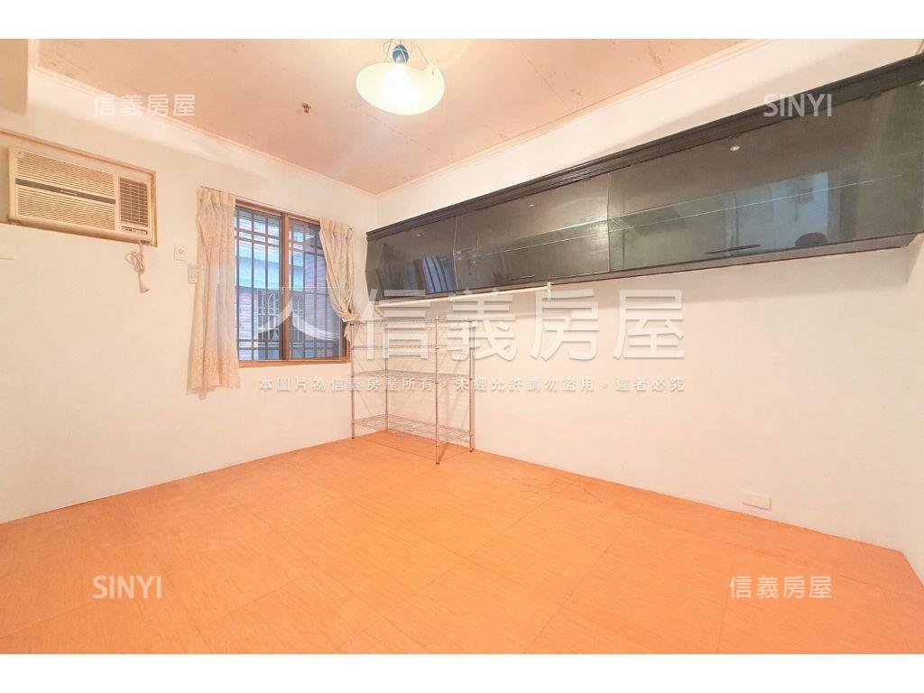 河堤高樓大改２房平車房屋室內格局與周邊環境