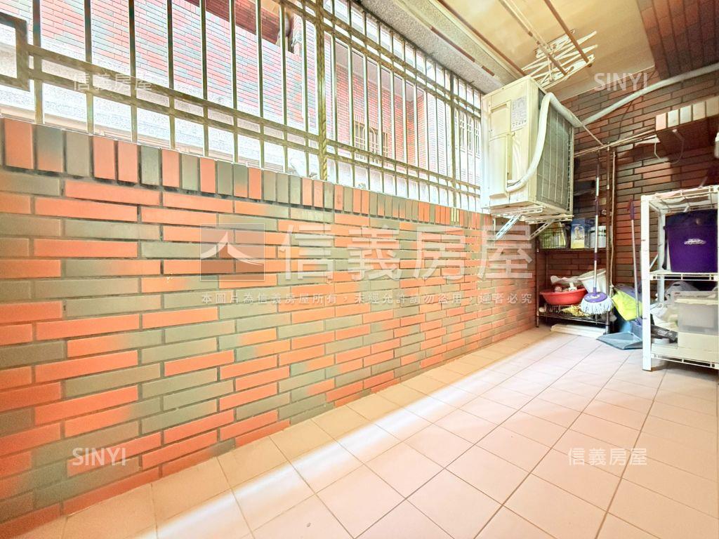 河堤高樓大改２房平車房屋室內格局與周邊環境