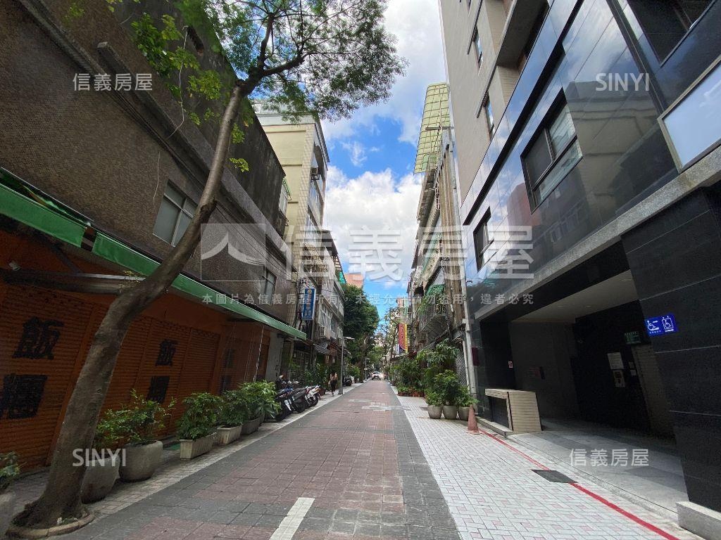 新～頂溪溫馨三房車位房屋室內格局與周邊環境