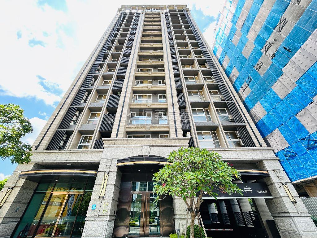 仁義重劃區仁仁愛電梯豪邸房屋室內格局與周邊環境