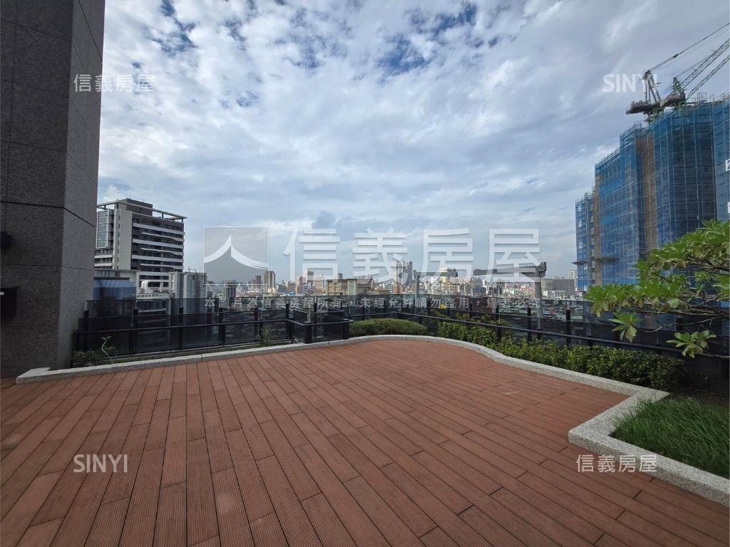 【耕云】精緻美妝挑高２房房屋室內格局與周邊環境