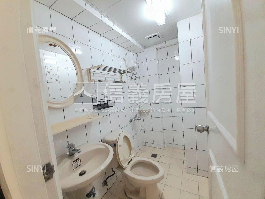 中國醫大地坪置產電梯透套房屋室內格局與周邊環境