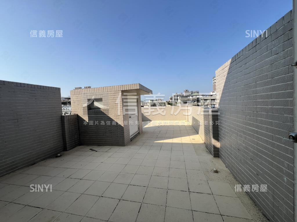 近鼎山家樂福世紀大賞房屋室內格局與周邊環境
