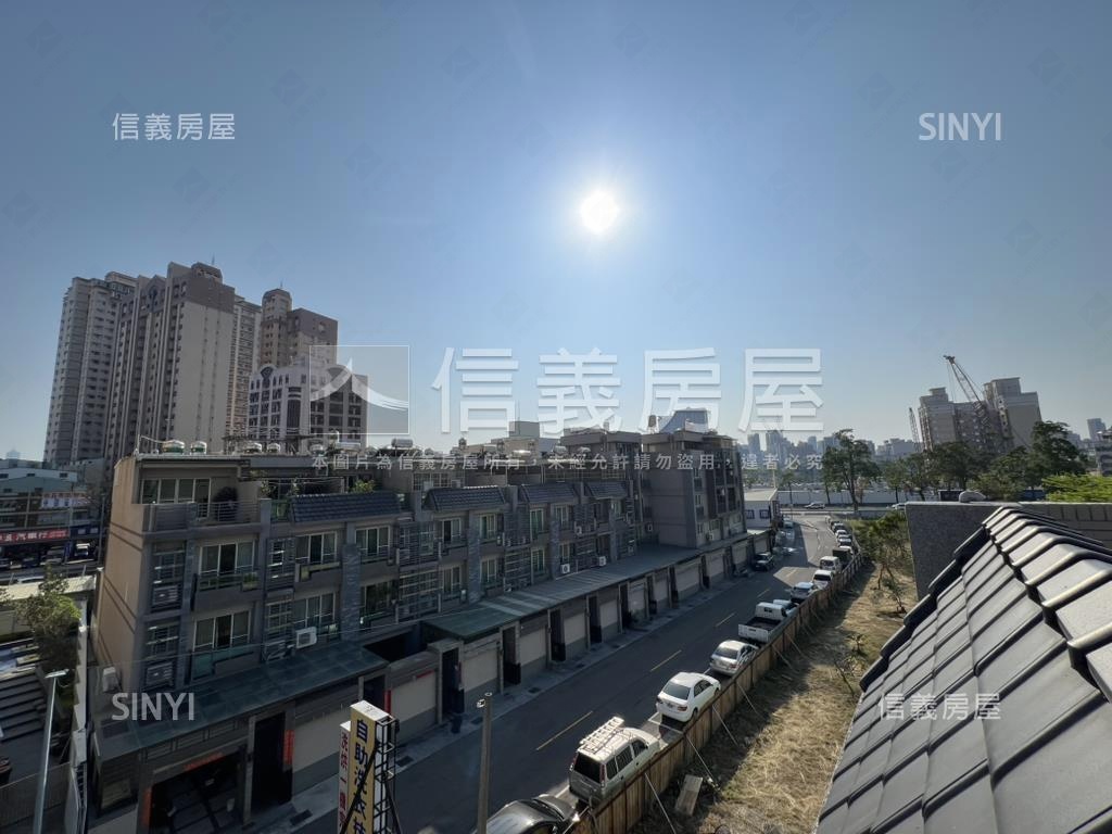 近鼎山家樂福世紀大賞房屋室內格局與周邊環境