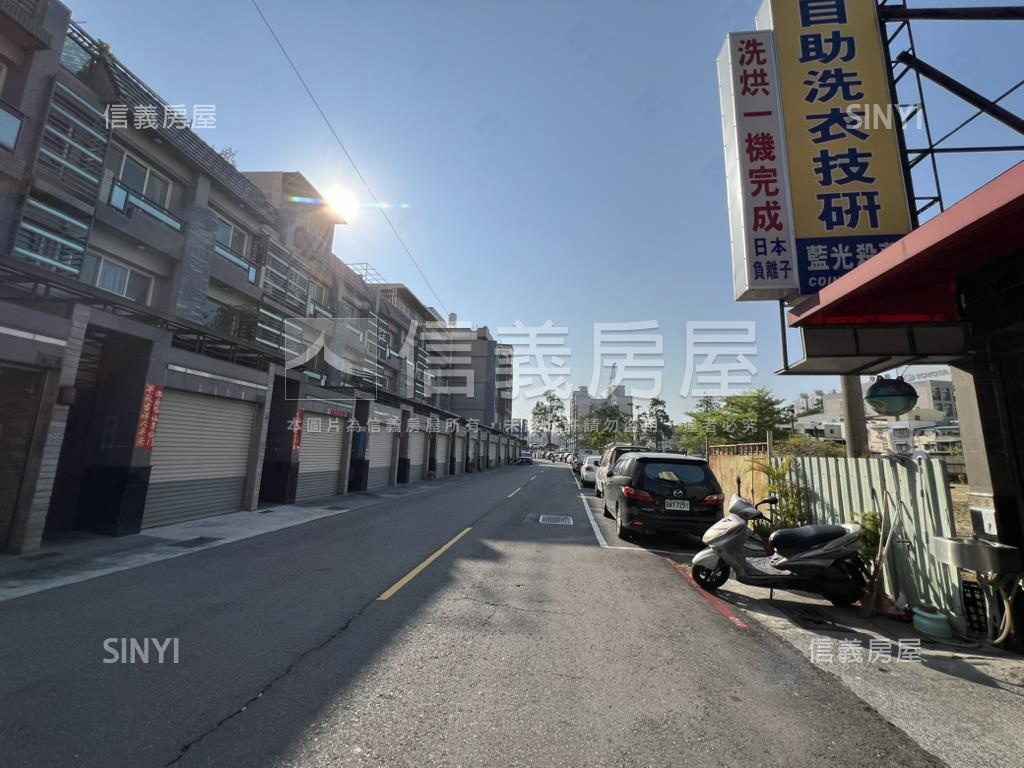 近鼎山家樂福世紀大賞房屋室內格局與周邊環境