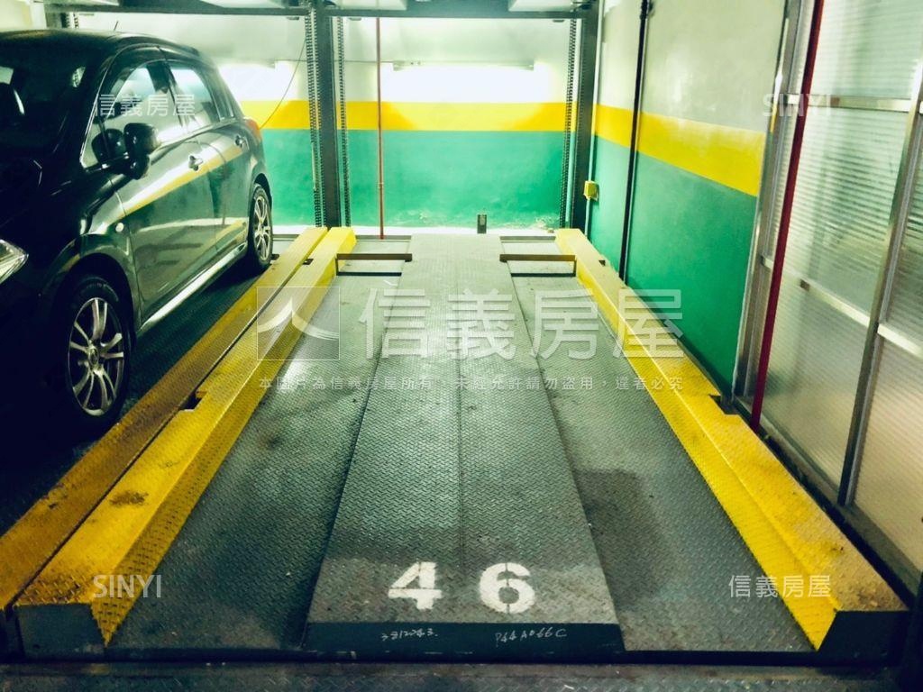松廈車位四十六號房屋室內格局與周邊環境