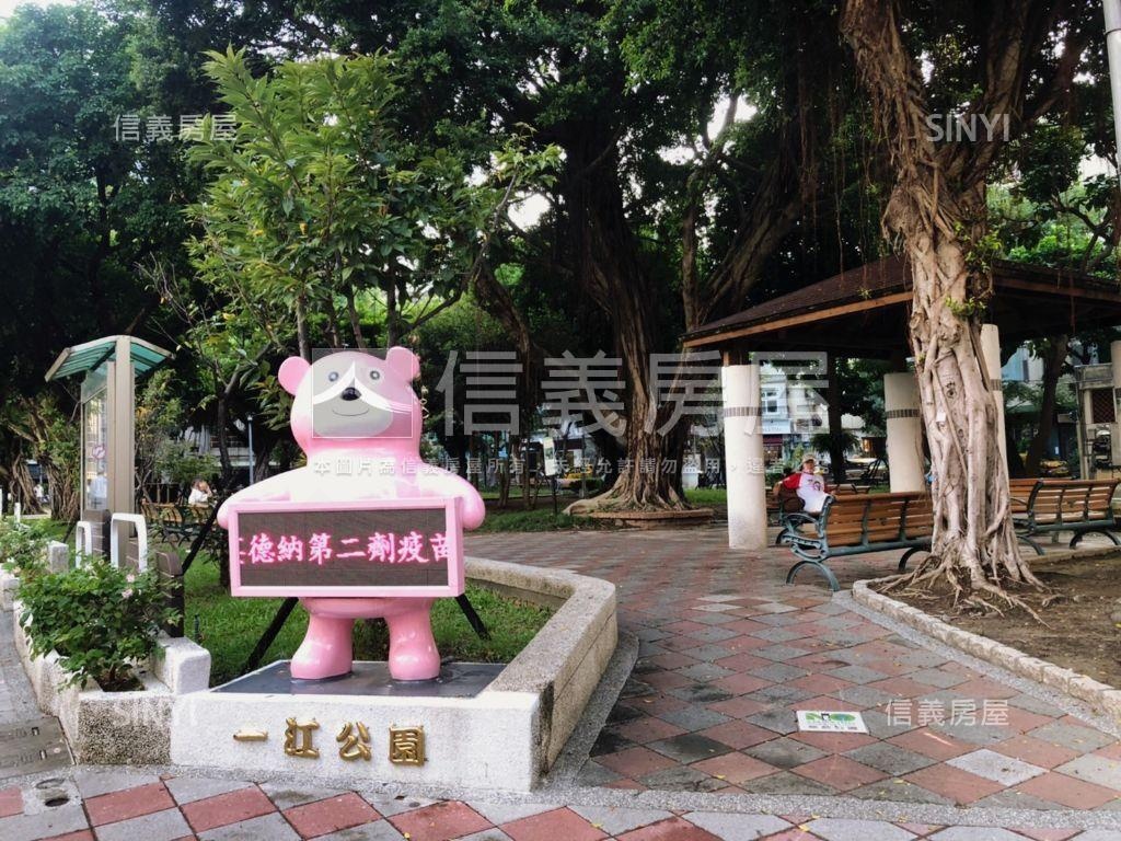 松廈車位四十六號房屋室內格局與周邊環境
