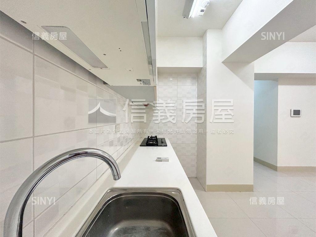 帝閣高樓層採光三房房屋室內格局與周邊環境