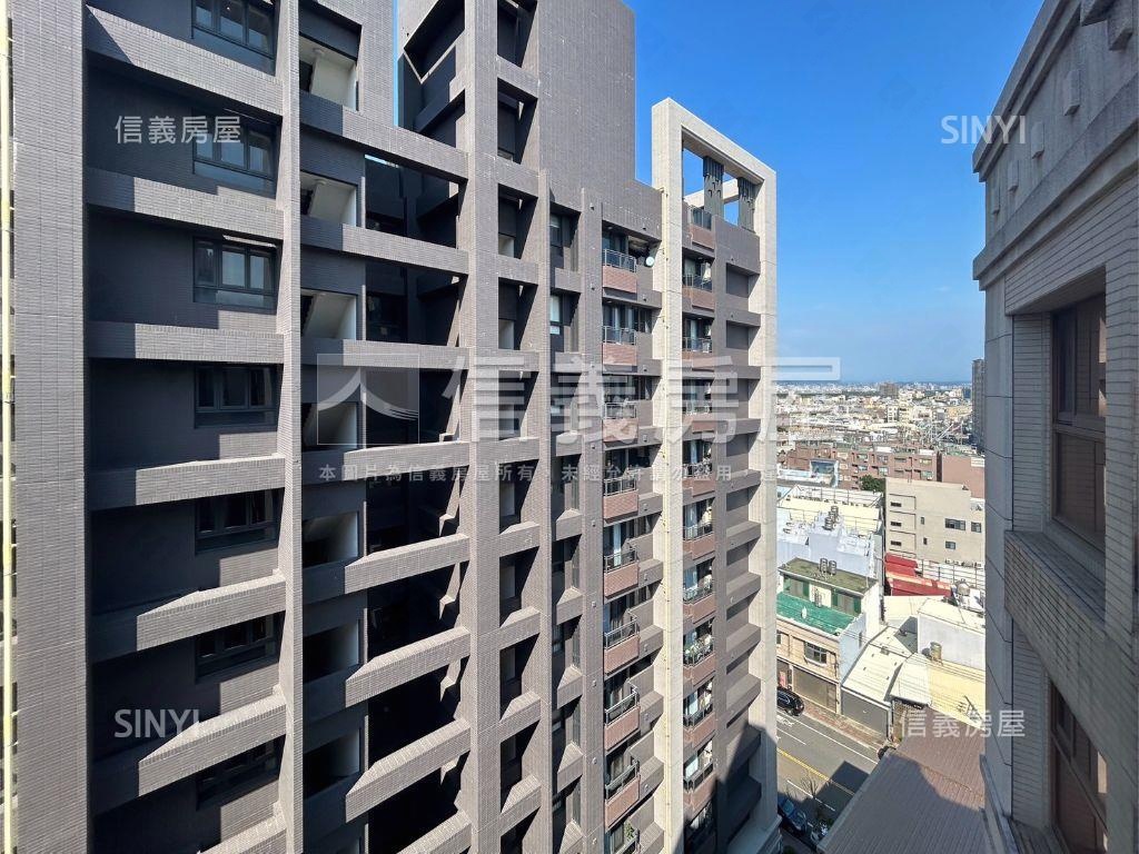 帝閣高樓層採光三房房屋室內格局與周邊環境