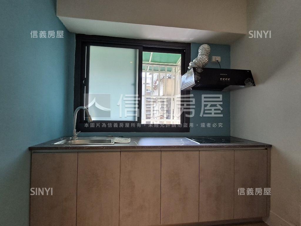 一中商圈！電梯收租美裝潢房屋室內格局與周邊環境