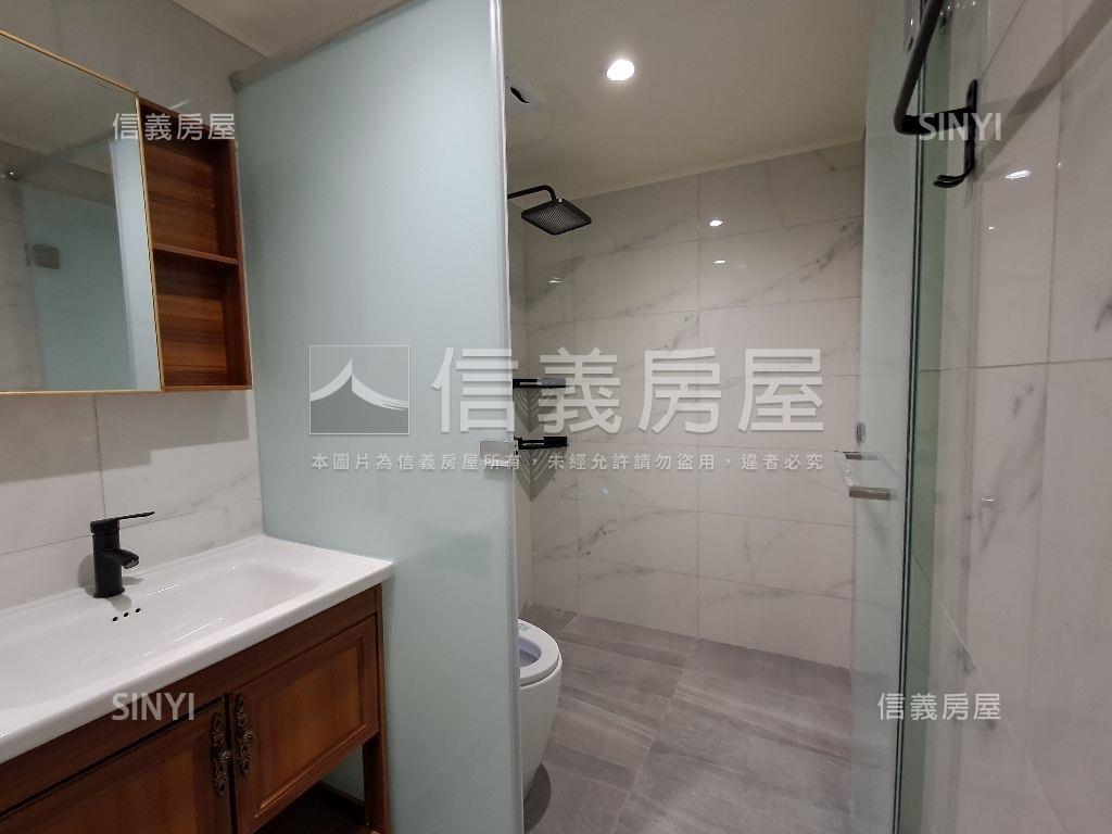 一中商圈！電梯收租美裝潢房屋室內格局與周邊環境