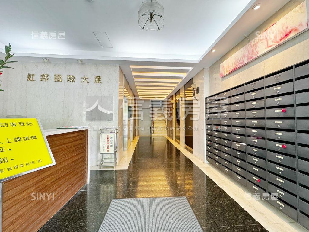 大安捷運站店辦可掛招牌房屋室內格局與周邊環境