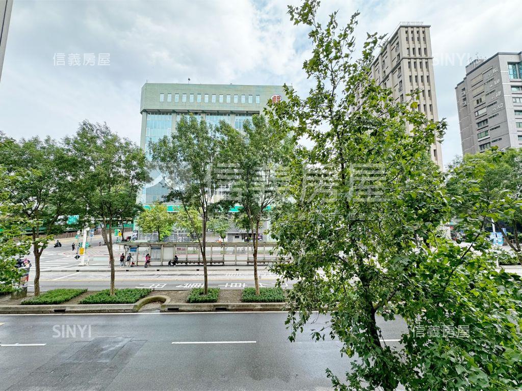 大安捷運站店辦可掛招牌房屋室內格局與周邊環境