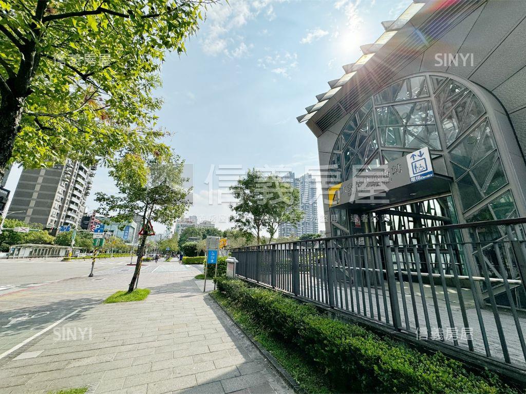 大安捷運站店辦可掛招牌房屋室內格局與周邊環境