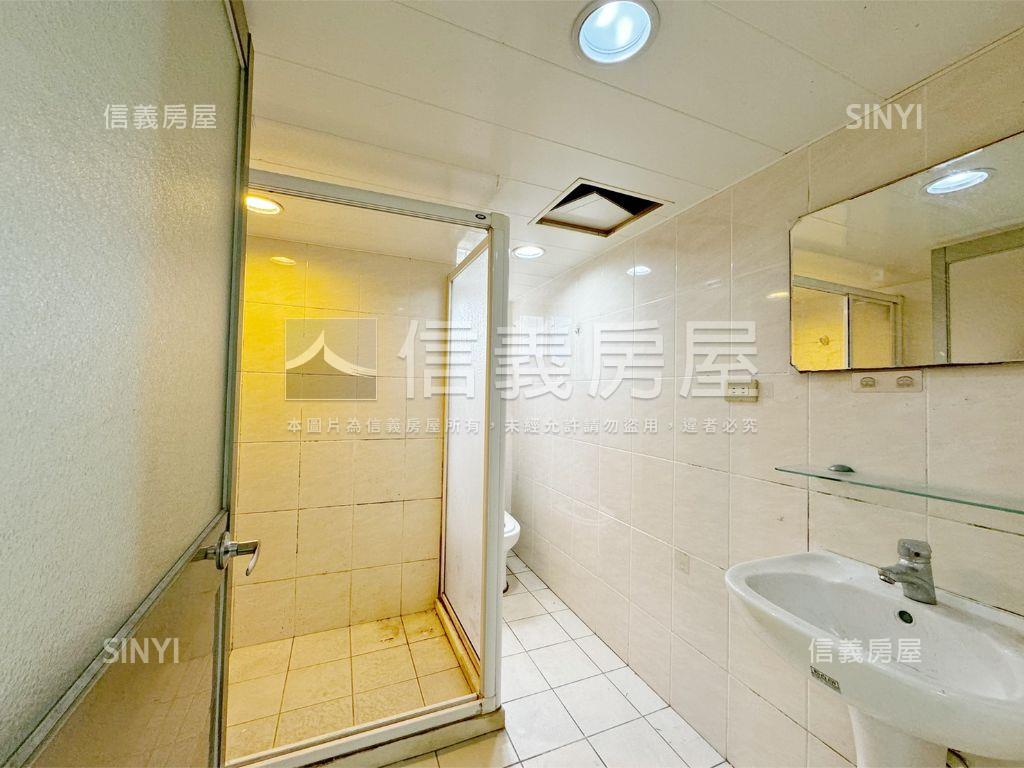 大安捷運站店辦可掛招牌房屋室內格局與周邊環境