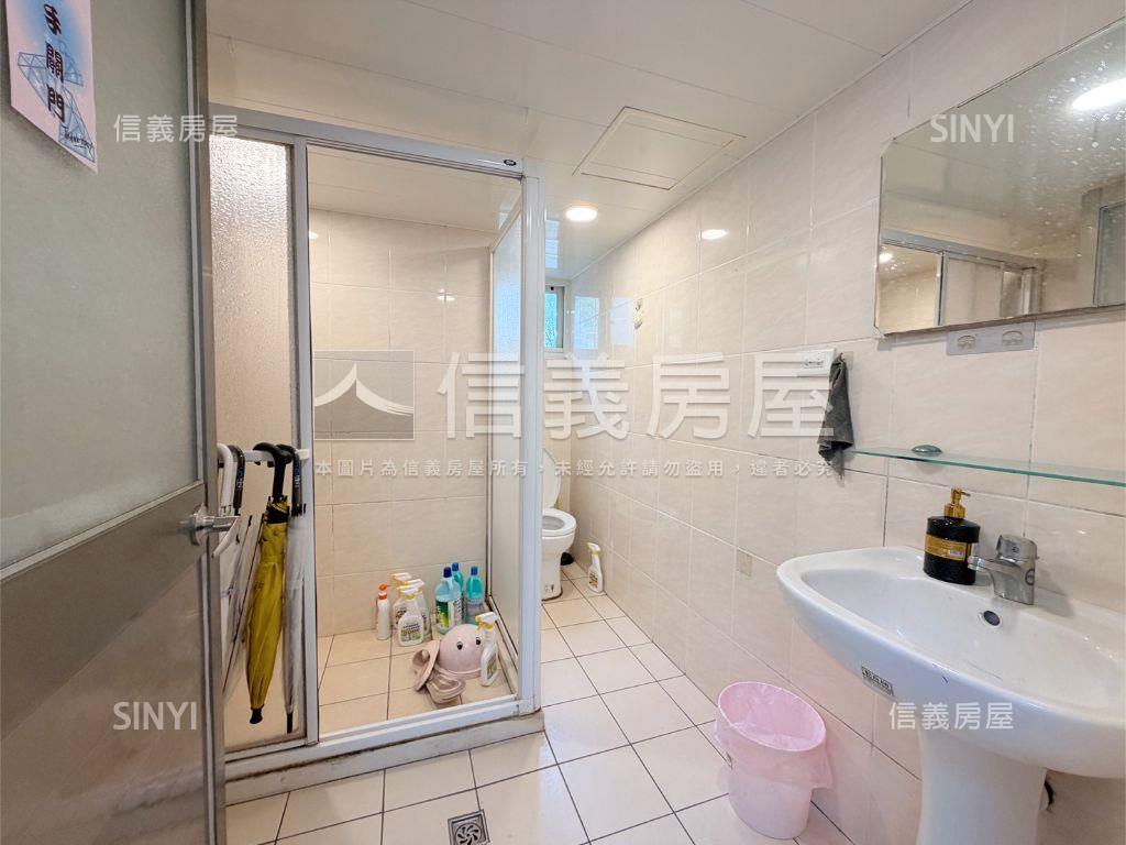 大安捷運站店辦可掛招牌房屋室內格局與周邊環境