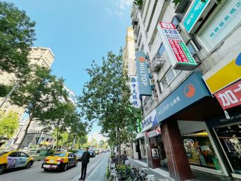 大安捷運站店辦可掛招牌