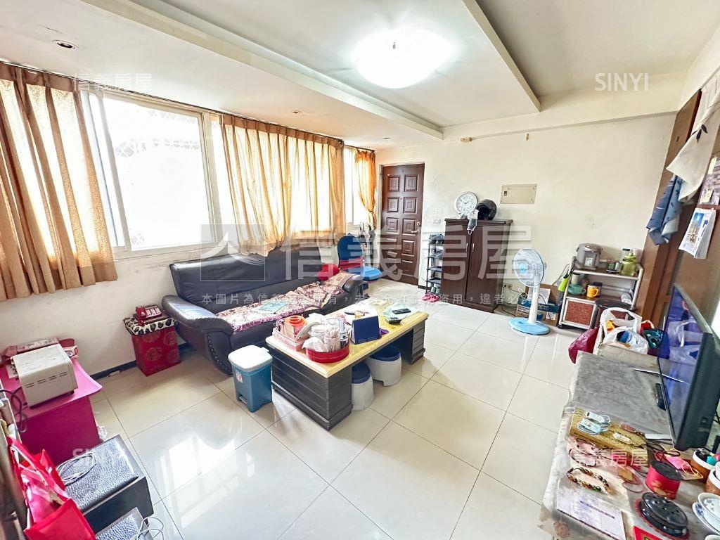 近全聯捷運美宅房屋室內格局與周邊環境