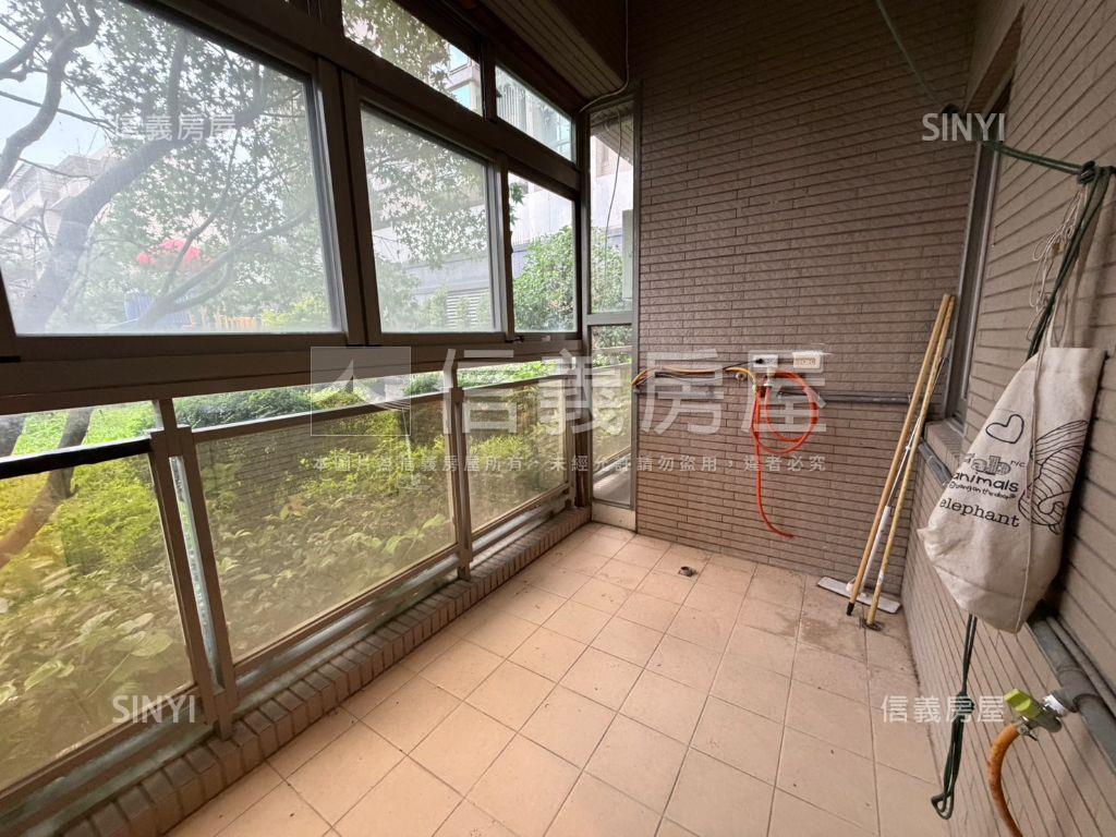 舞揚一綻一樓大兩房雙車位房屋室內格局與周邊環境